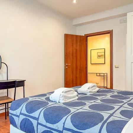 Metro C -castani Charm Apartment